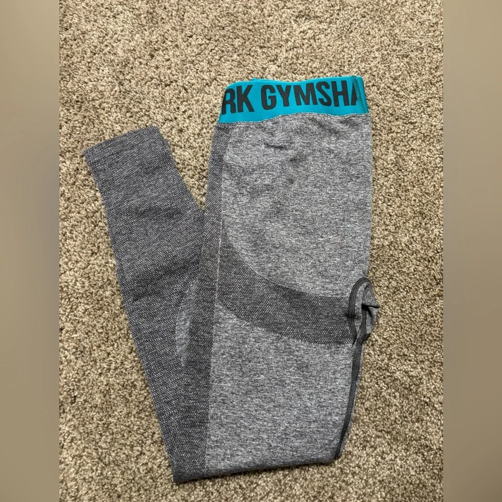 Gym shark leggings - Picture 1 of 1